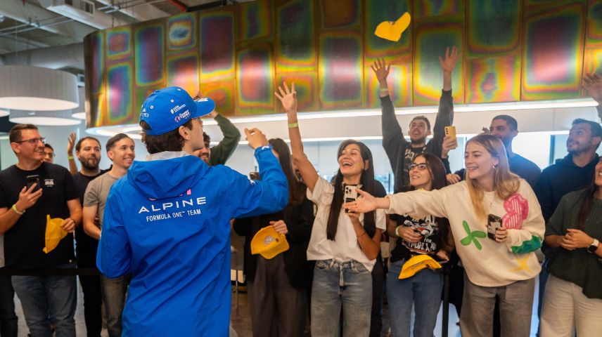 Colapinto en las oficinas de Mercado Libre Argentina 2026