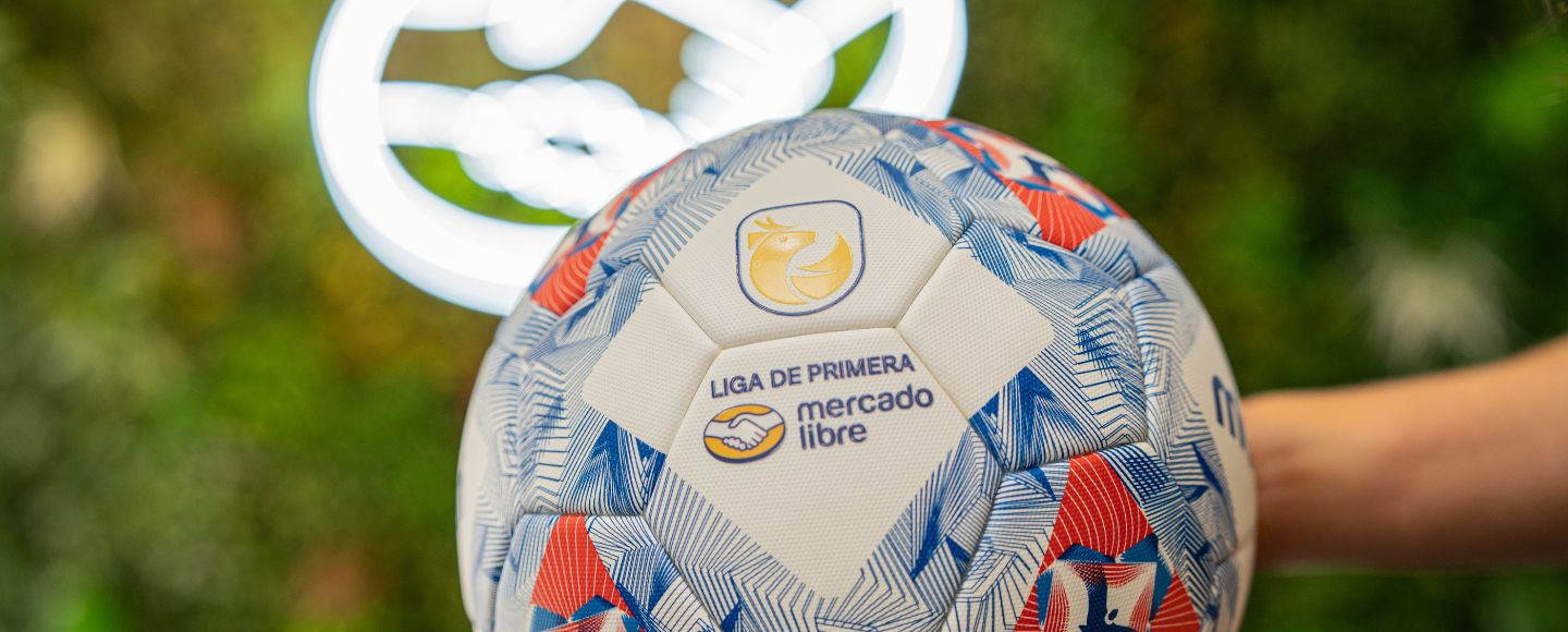 Canciones de los hinchas en descuentos en tiempo real Chile 2026